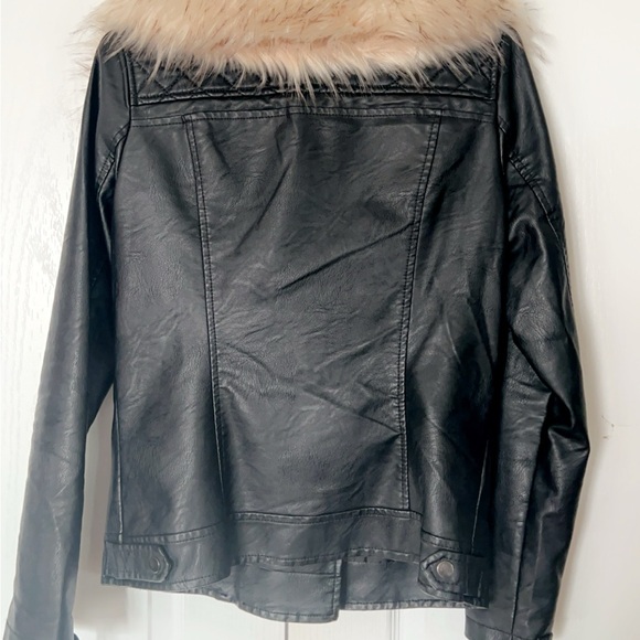 Jacket with fur beautiful black jacket - Picture 9 of 10